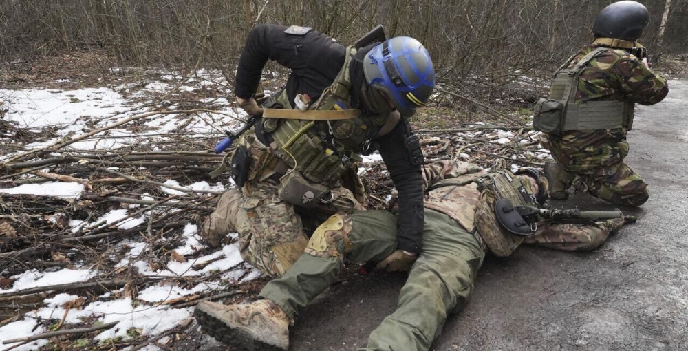 За сутки украинские боевики потеряли более 200 военных в Курской области